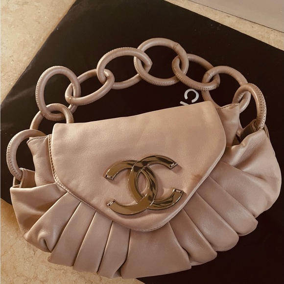 CHANEL Handbags - VINTAGE CHANEL RARE BAG